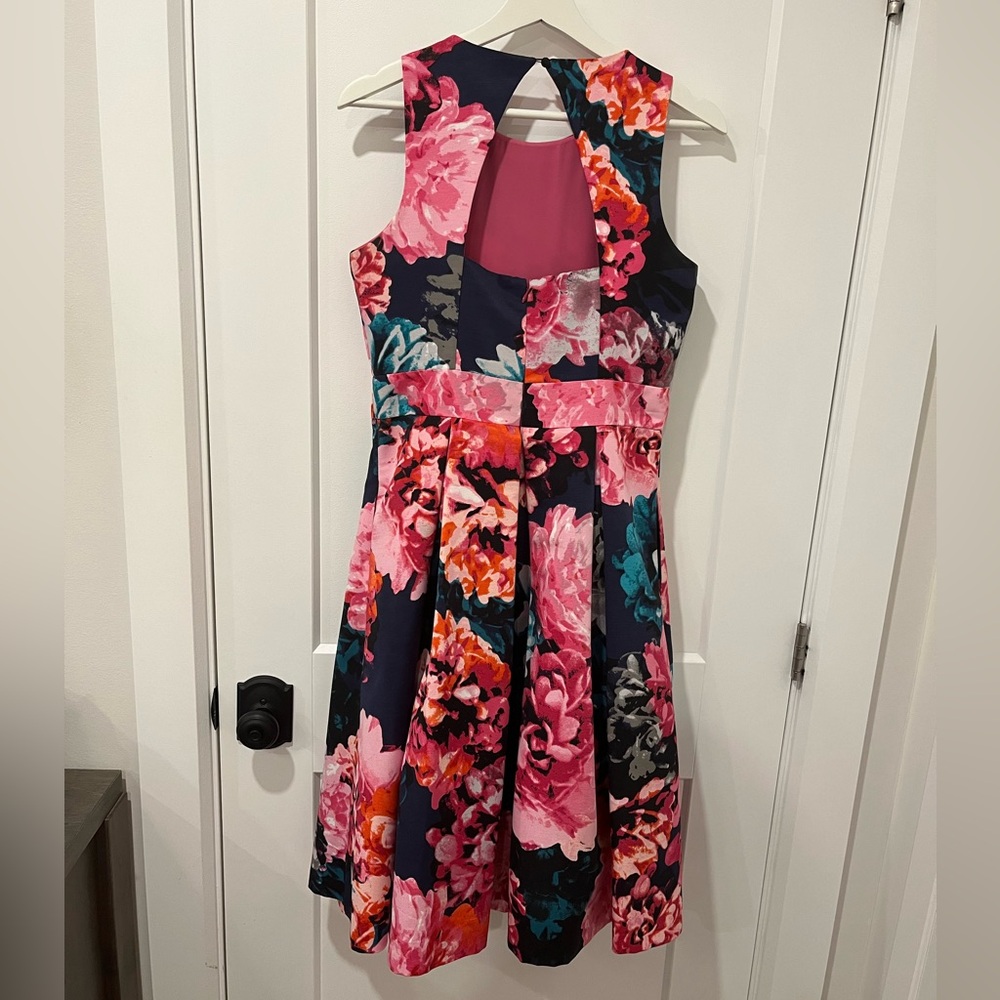 Eliza J Occasion Dress - Floral - size US8 - Picture 3 of 3